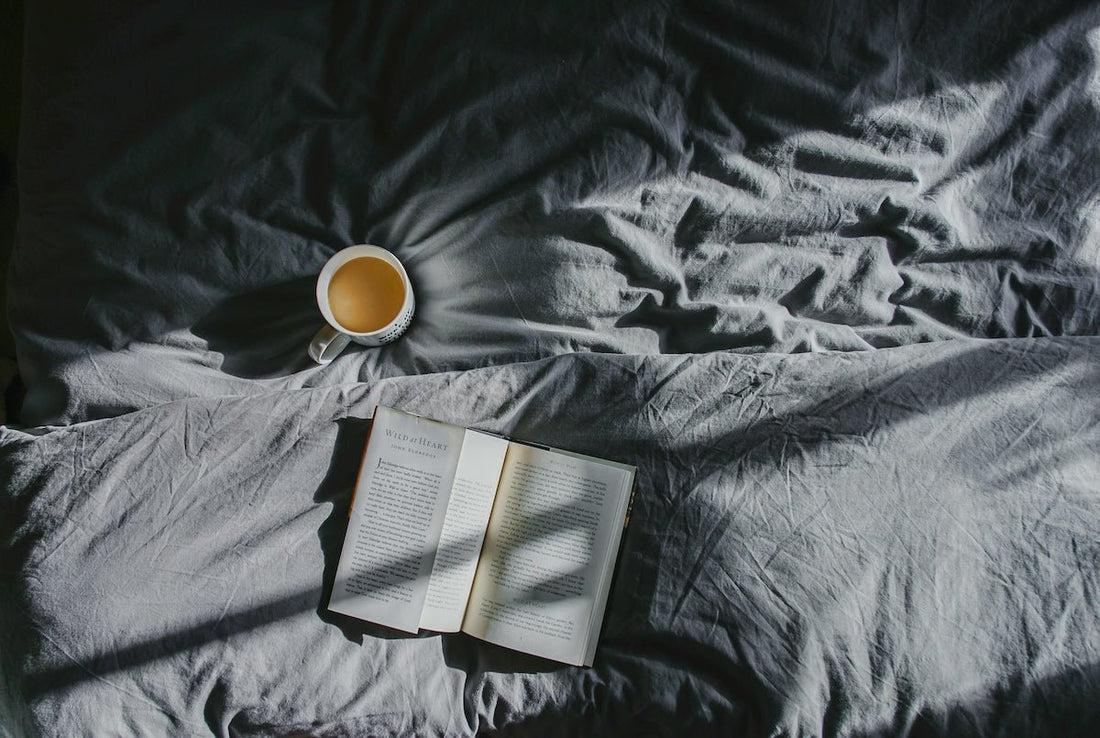 Young Adult : Pourquoi ce genre littéraire séduit aussi bien les ados que les adultes ? - Booksterious