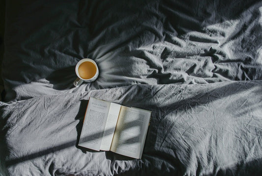 Young Adult : Pourquoi ce genre littéraire séduit aussi bien les ados que les adultes ? - Booksterious